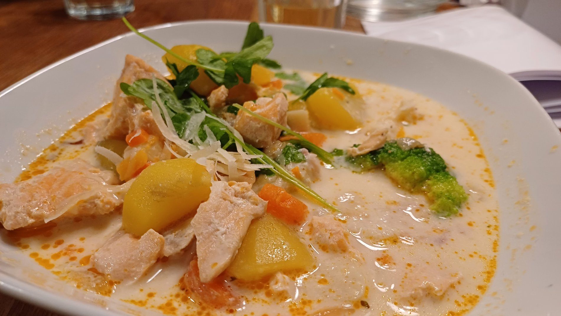 🍽️ Dining