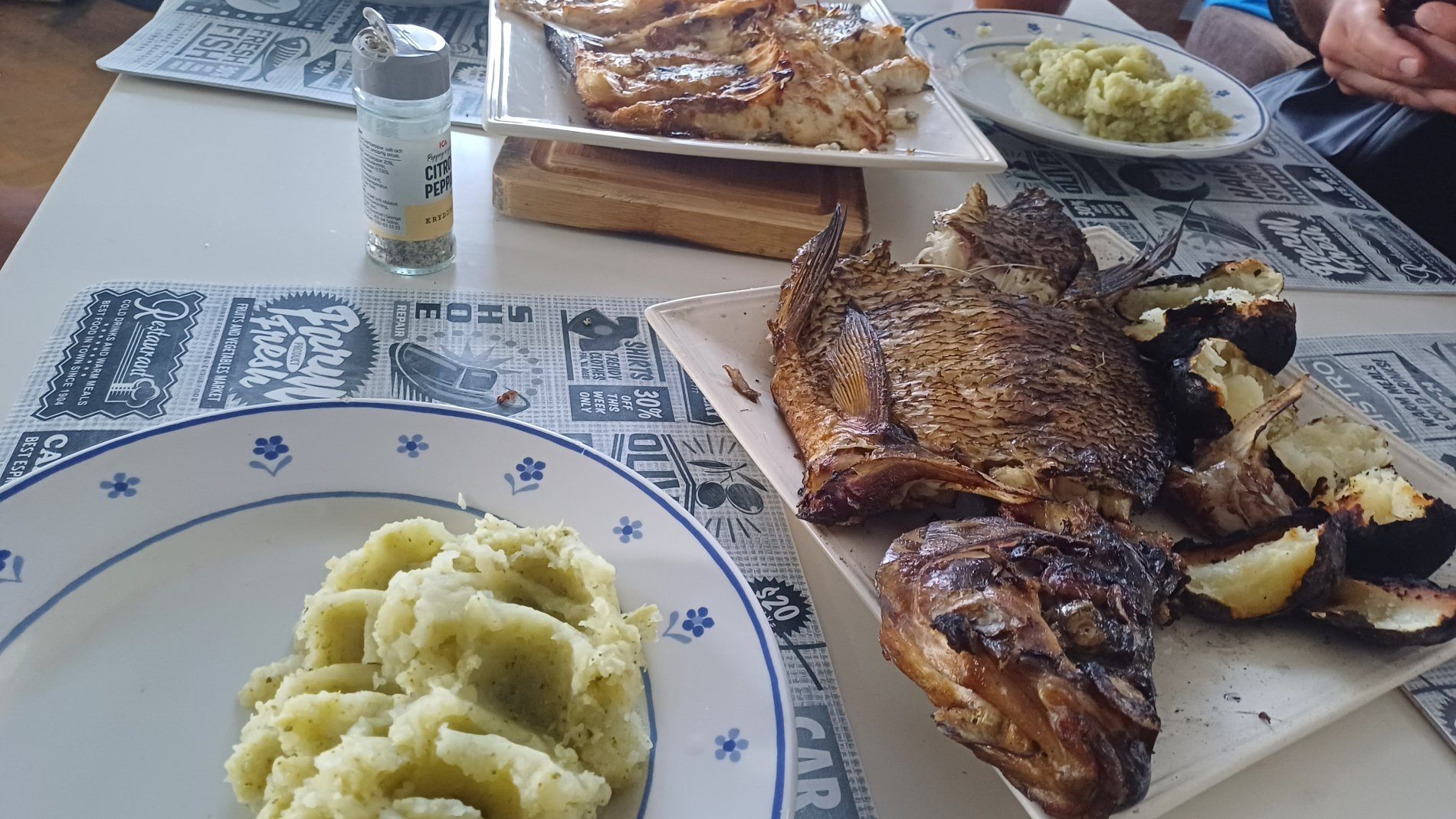 🍽️ Dining